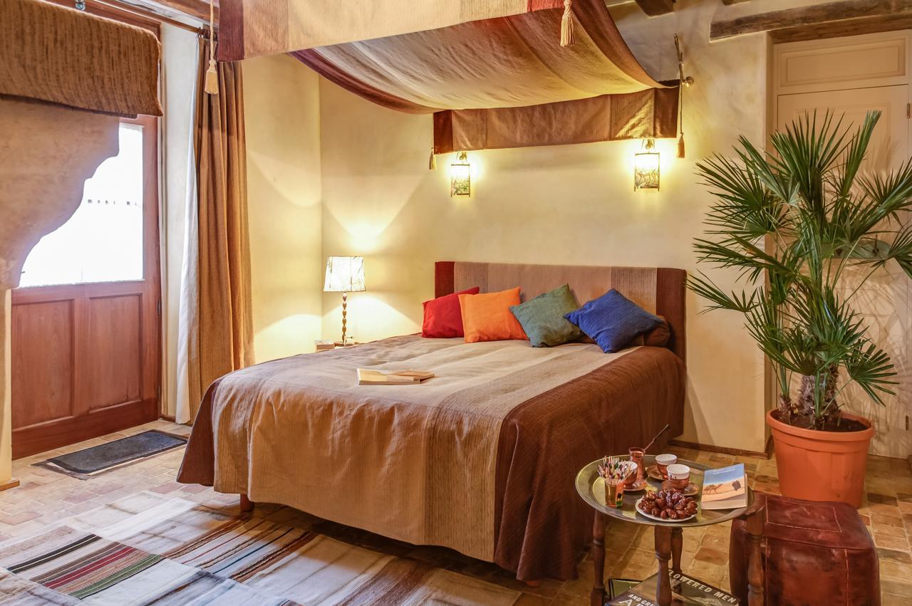 Hotel Des 4 Continents - Le Mans Saint-Saturnin  Buitenkant foto