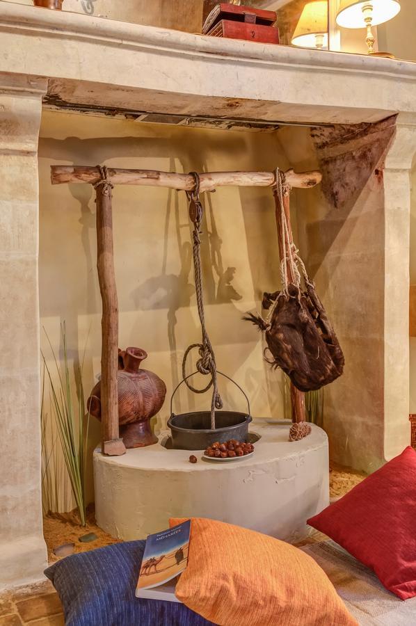 Hotel Des 4 Continents - Le Mans Saint-Saturnin  Buitenkant foto
