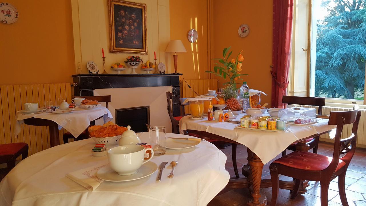Hotel Des 4 Continents - Le Mans Saint-Saturnin  Buitenkant foto