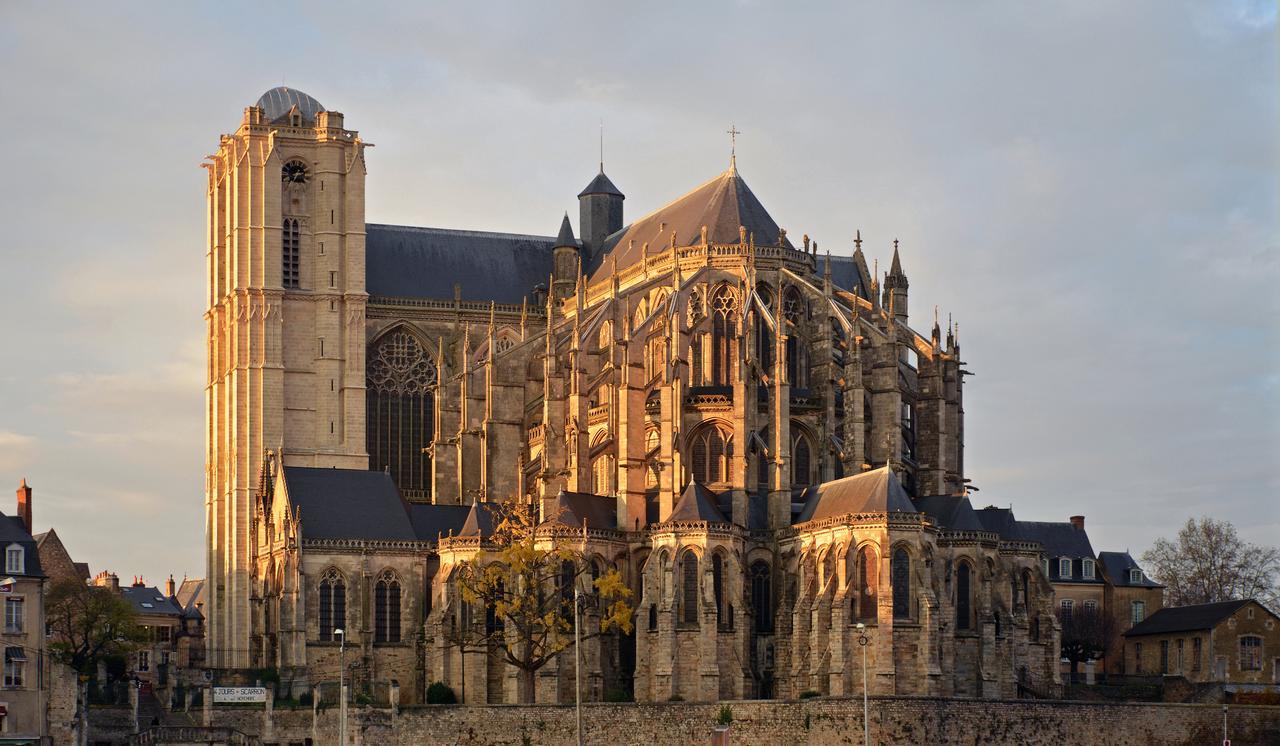 Hotel Des 4 Continents - Le Mans Saint-Saturnin  Buitenkant foto