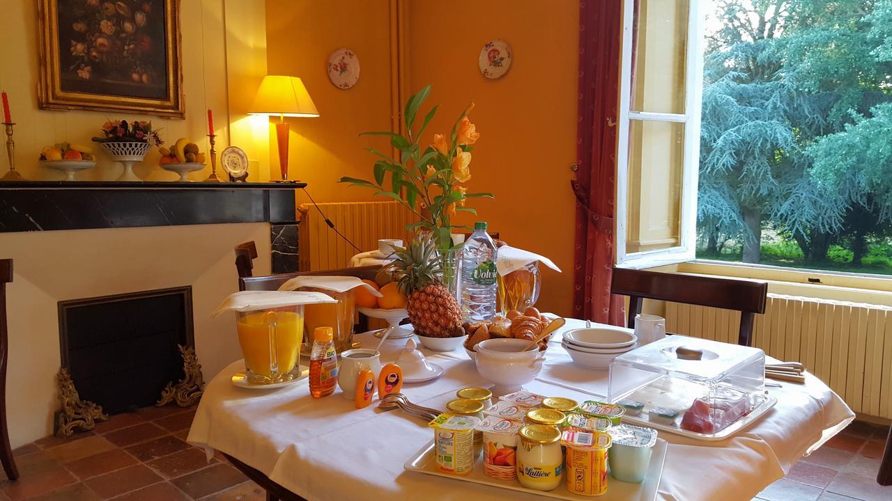 Hotel Des 4 Continents - Le Mans Saint-Saturnin  Buitenkant foto